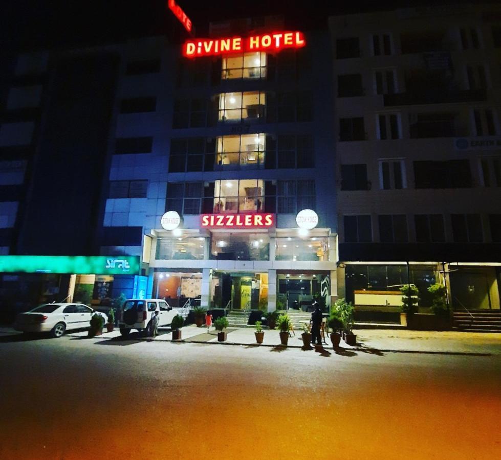 Divine Hotel Rawalpindi Eksteriør billede