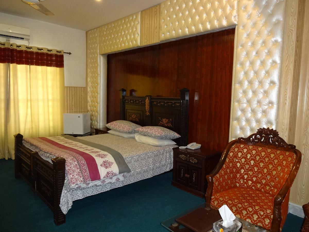 Divine Hotel Rawalpindi Eksteriør billede